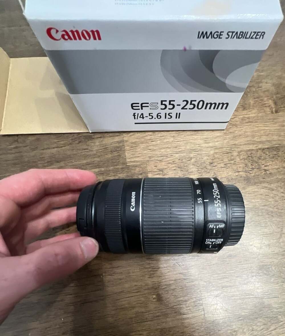 Canon EF-S 55-250mm f/4-5.6 IS II Lens